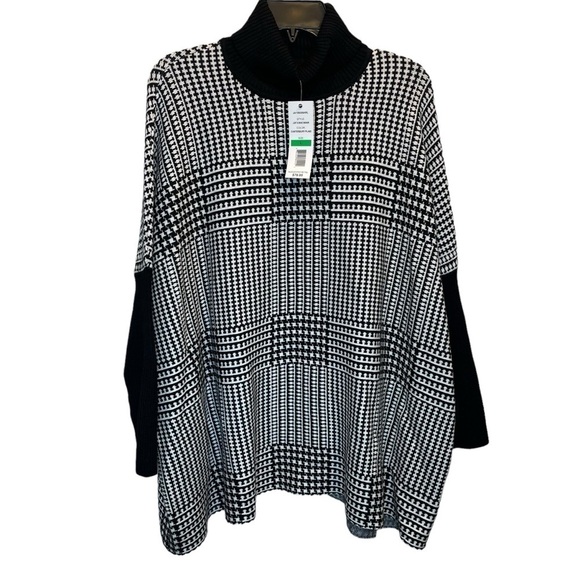 Women's Black and White Sweater - Picture 2 of 7